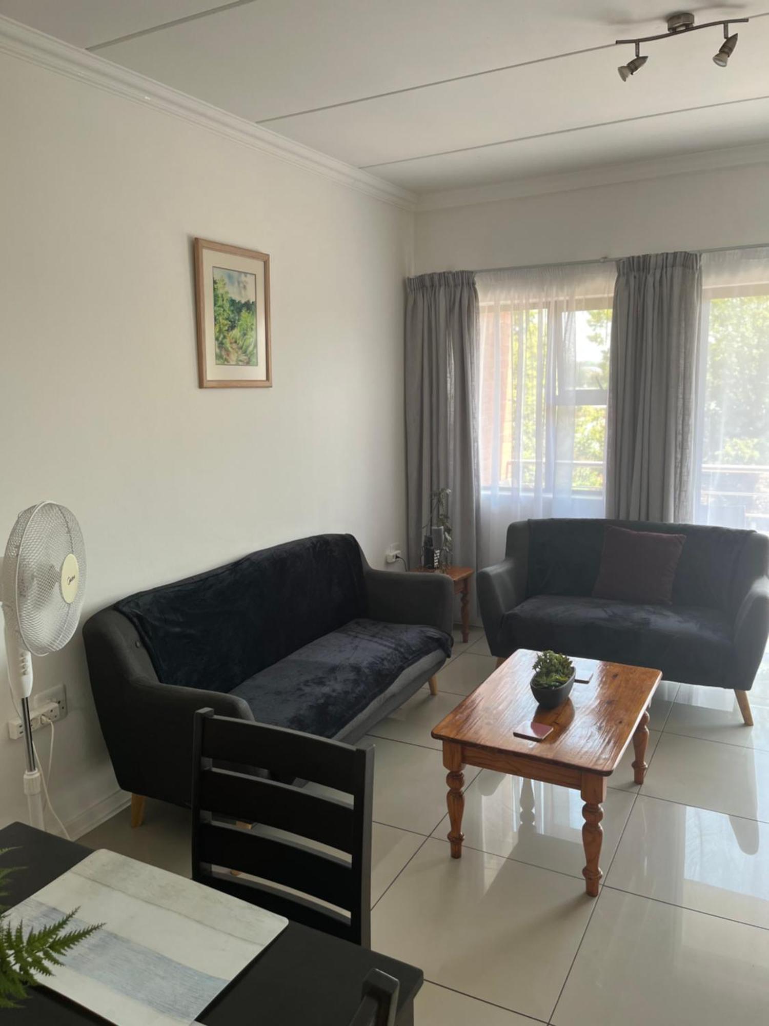 Or Tambo Self Catering Apartments, The Willows Boksburg Exteriör bild
